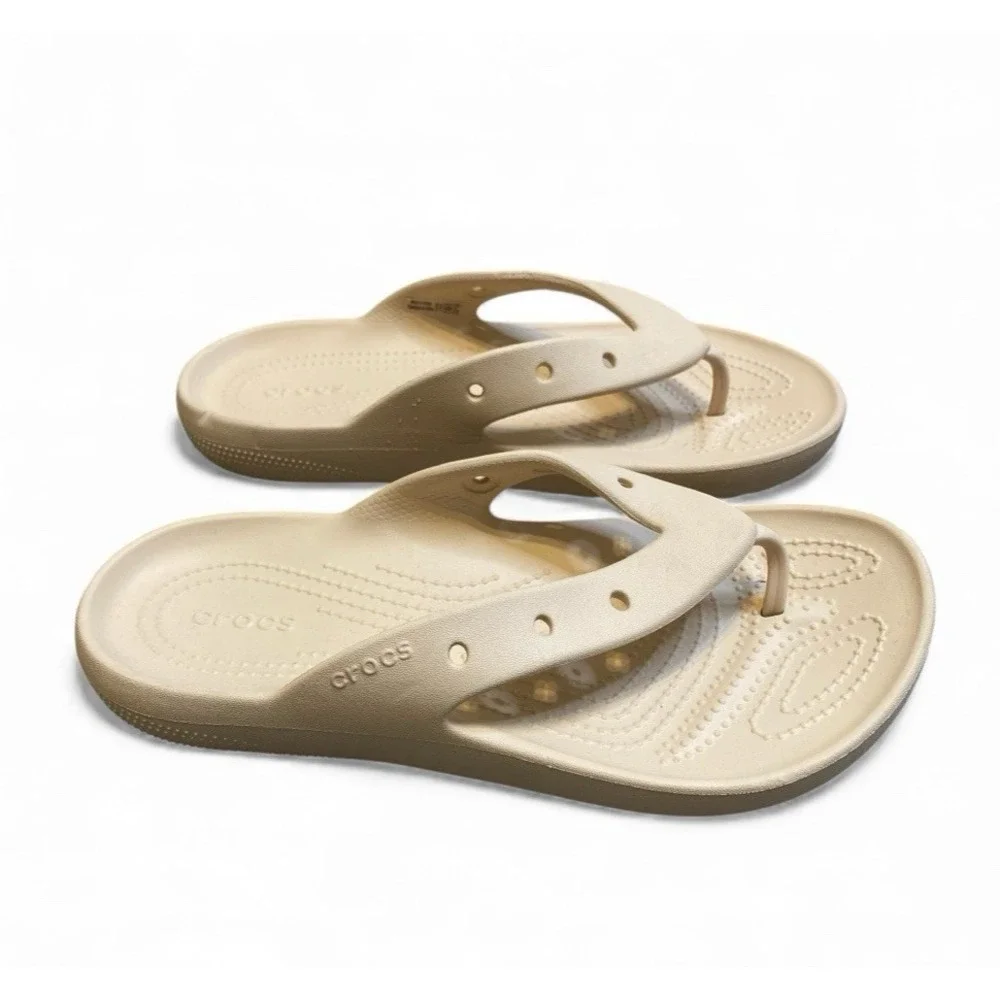 Crocs Thong Flip Flop Sandals M6 W8 Ivory Lightweight Comfort Slide Beach Casual